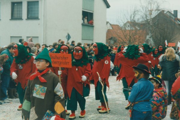 Erster Umzug Himbeergeister